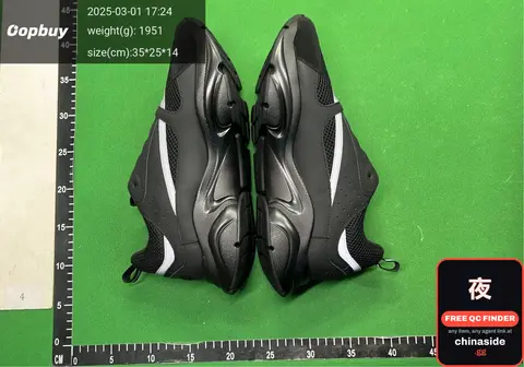 Nike Air Max Sneakers