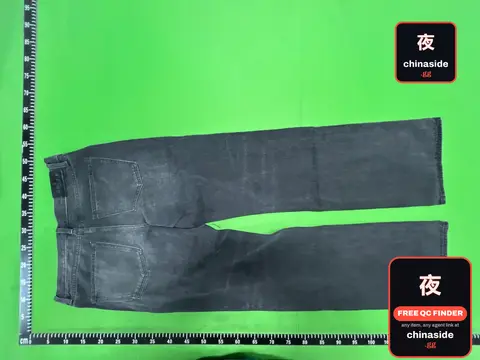 Heavy Washed Horse Buckle Jeans