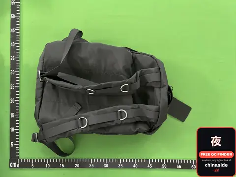 Black双肩包 (Backpack)