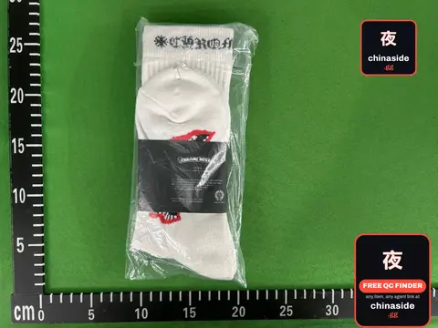 Crowe Love Striped Socks With Red Lip Graphic