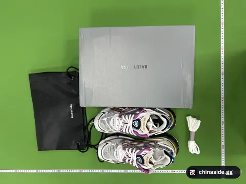 7.0 Runner Sneaker