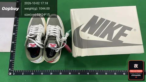 Jordan 1 Low Reverse Hook Sneakers