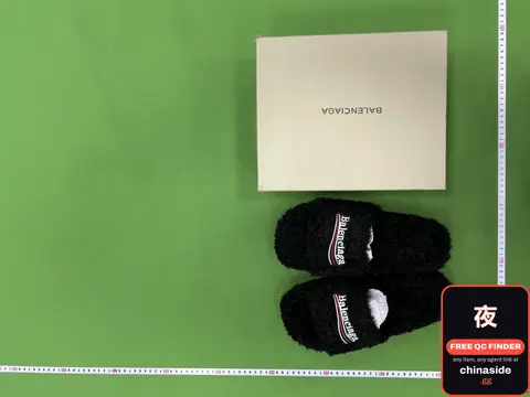 Balenciaga Slippers