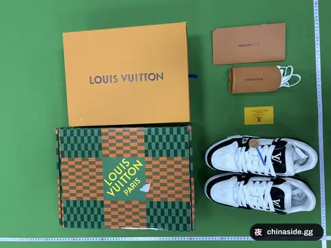 Louis Vuitton Sneakers