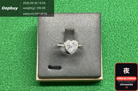 Pandora Love Rhinestone Ring