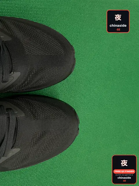 On Cloudtilt Sneakers