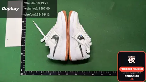 Nike Air Force 1 Sneakers