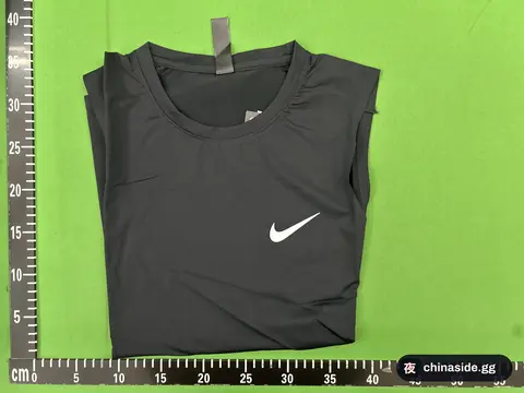 Loose-Fit Crew-Neck Sleeveless T-Shirt