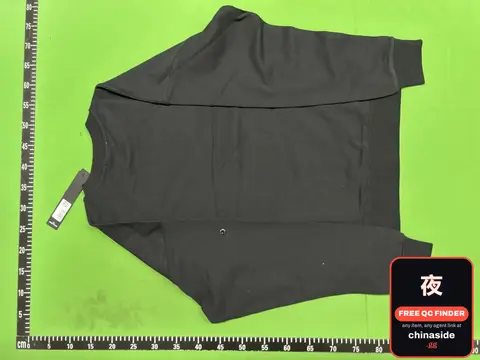 Black Sweatshirt