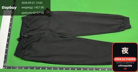 Armband Pullover Zip-Up Hoodie And Shorts Set