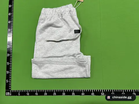 Relaxed-Fit Drawstring Shorts