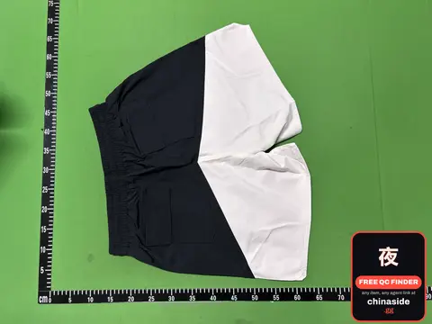 Color-Block Cropped Pants