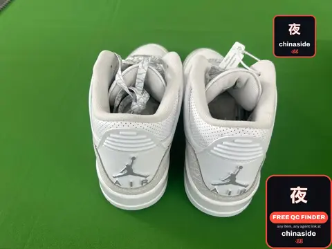Air Jordan 1 Mid Sneakers