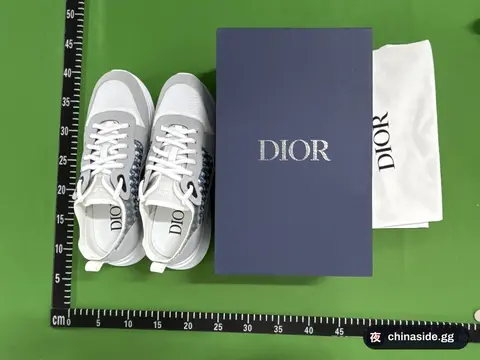 Round-Toe Lace-Up Casual Shoes