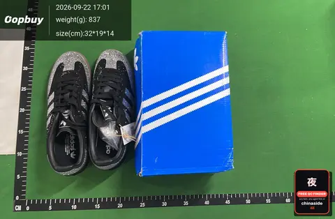 Classic Shell Low-Top Sneakers