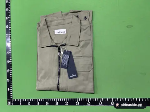 DX30 Classic Solid-Color Lapel Badge Shirt