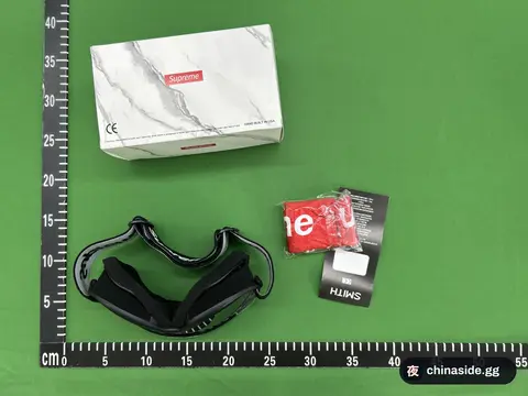 Supreme x smith Ski Goggles