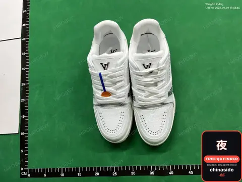 Louis Vuitton Sneakers