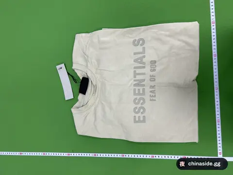 3D Silicone Letter-Print T-Shirt