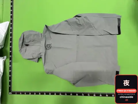 Me Jacket Zip Chest Print