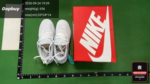 Lightweight Running Sneakers