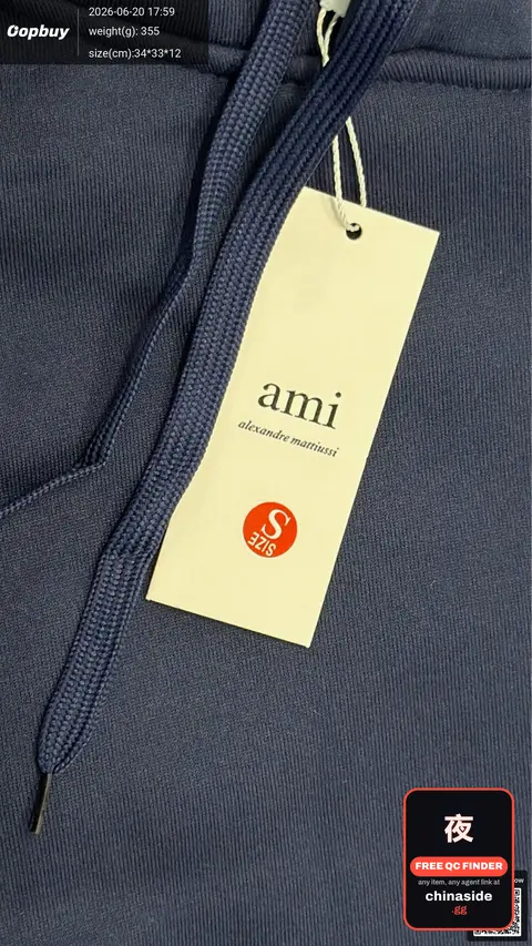 Am1 Heart Embroidery Hooded Sweatshirt