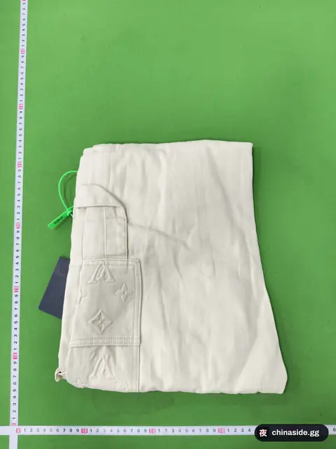 Louis Vuitton Pants