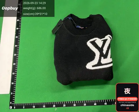 Louis Vuitton Logo Sweater