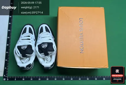 Fashionable Casual Shoes