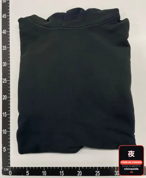 Black Self-Staining Sweater