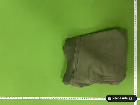 Minimalist Hooded Sweatshirt