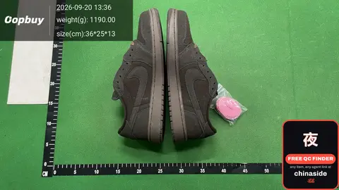 Nike Air Force 1