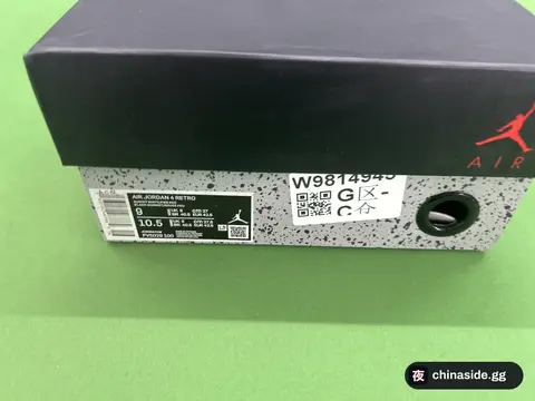 Sports Shoes