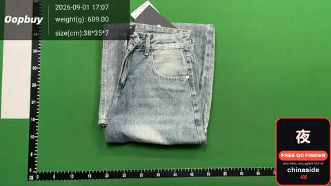 Fashionable Trendy Jeans