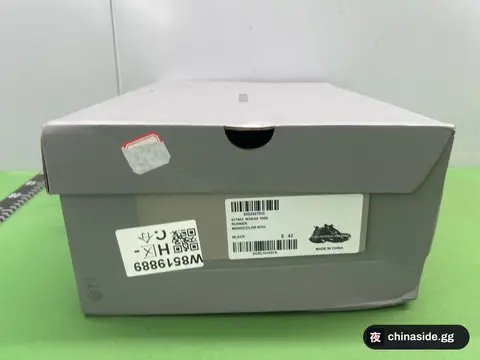 Fashion Sneakers 01