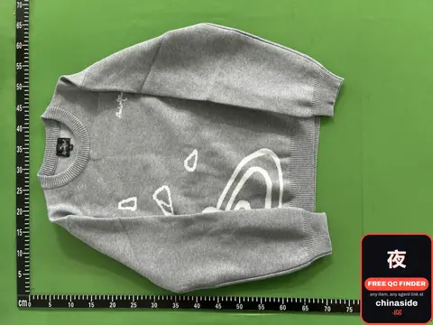 Grey Sweater With White Graphic