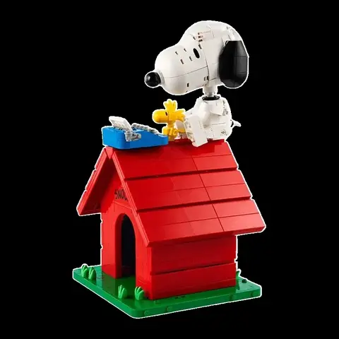 Lego Snoopy's Doghouse