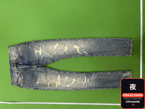 Destroyed Jeans