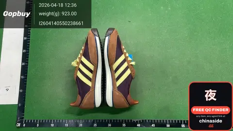 Adidas Sneakers