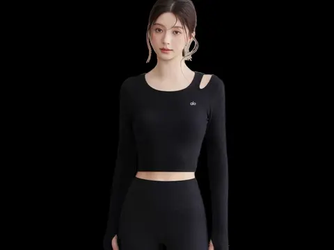 Alo Long Tee