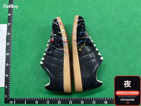 Black Sneakers