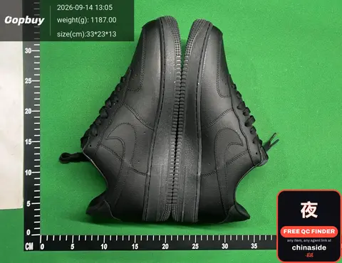 Nike Air Force 1 Sneakers
