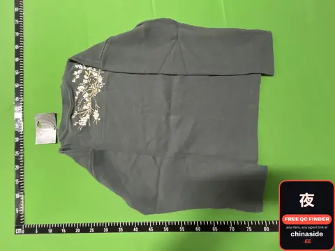 Ds Gray Waffle-Knit Long Sleeve