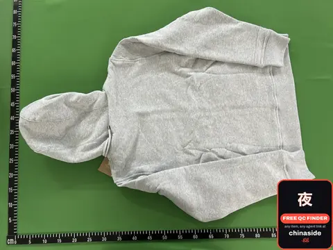 Chest-Embroidered马刺 Hoodie