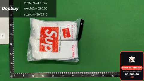 Supreme Socks