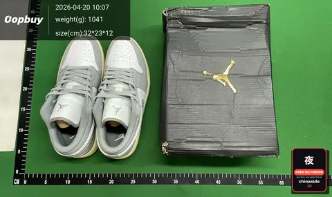 Air Jordan 1 Low Sneakers