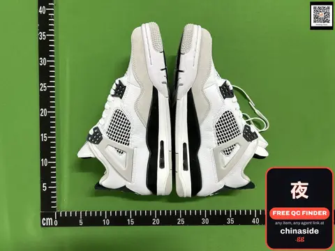 Air Jordan 4 Retro