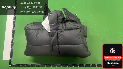 Detachable-Hooded Puffy Winter Coat