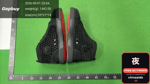 CL Men's Rhinestone Leather Board Shoes