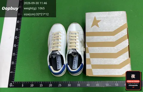GG Star Distressed Leather Sneakers